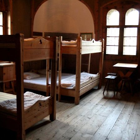 Burg Finstergrun Hostel Ramingstein Exterior photo